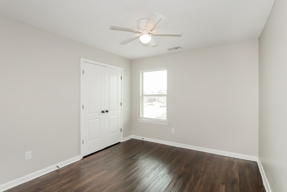 5-Bed Rental on 170 Misty Fields photo 13