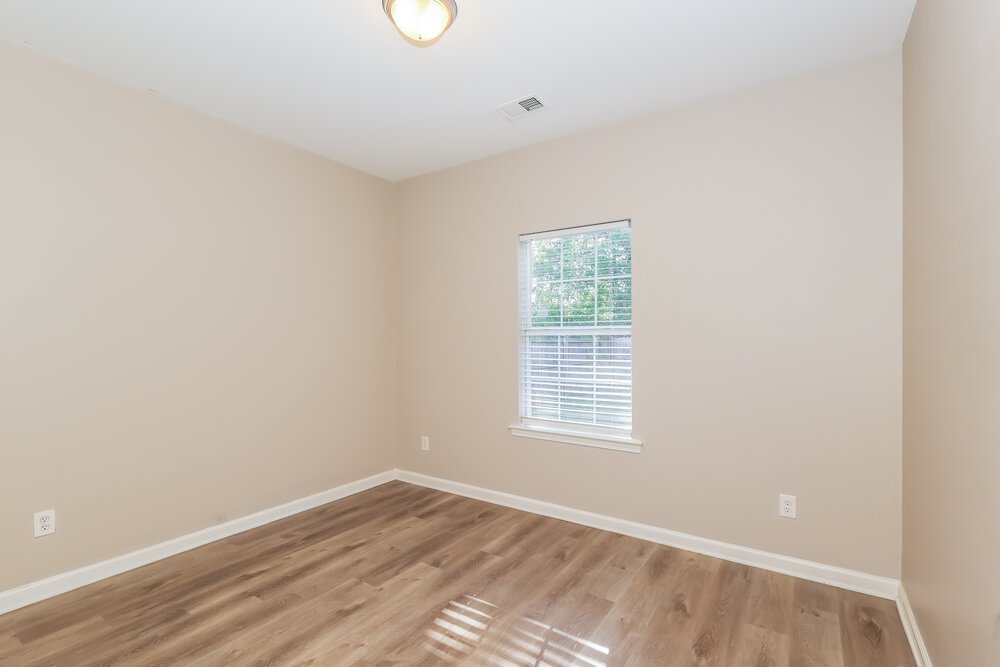 4-Bed Rental on 6325 Polar Fox photo 13