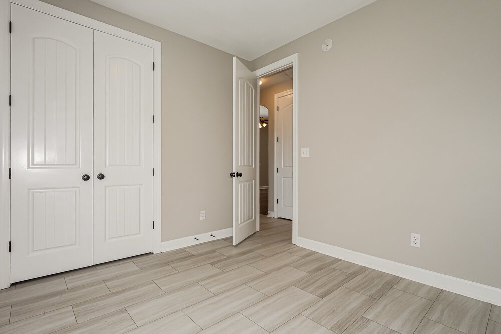 3-Bed Rental on 1941 Rochelle Ln photo 13