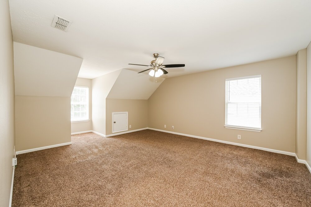 3-Bed Rental on 843 Kanatak Ln photo 13
