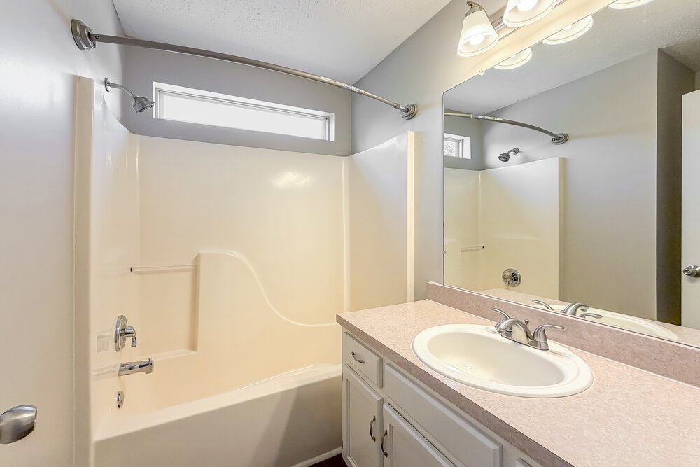 4-Bed Rental on 3134 Creekview Ln photo 13