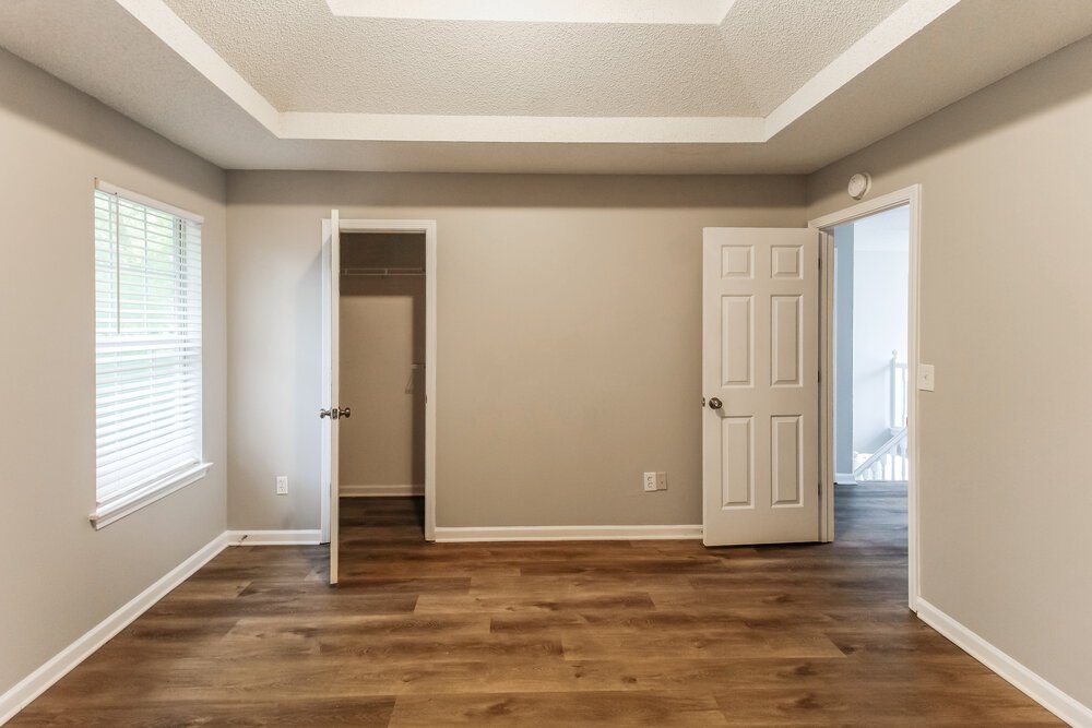 5-Bed Rental on 6261 Remington Park photo 13