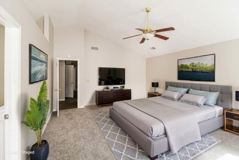 4-Bed Rental on 2915 Emerson Lake photo 13