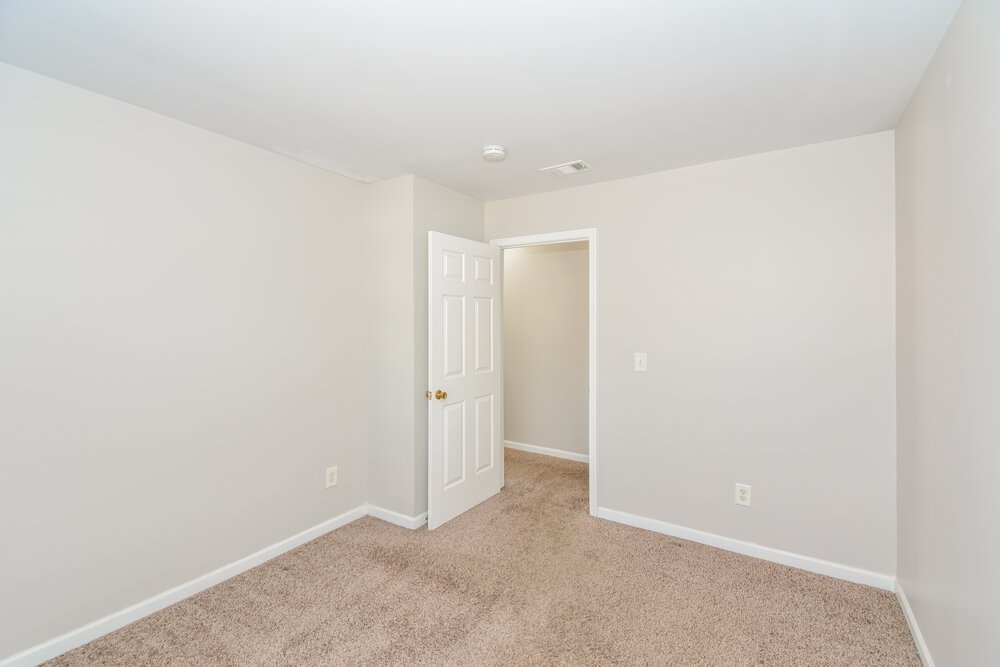 4-Bed Rental on 1437 Timber Ridge photo 13