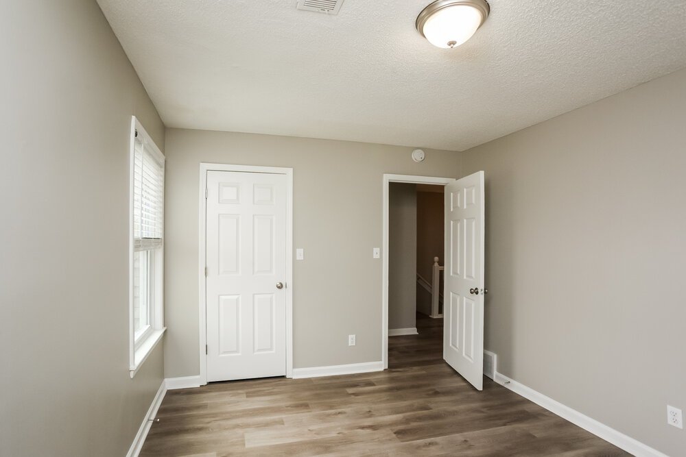 4-Bed Rental on 4466 Dawn Oaks photo 13