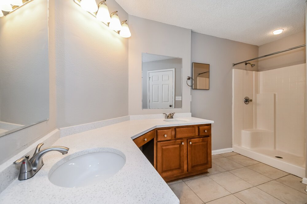 4-Bed Rental on 2625 Fox Creek photo 13