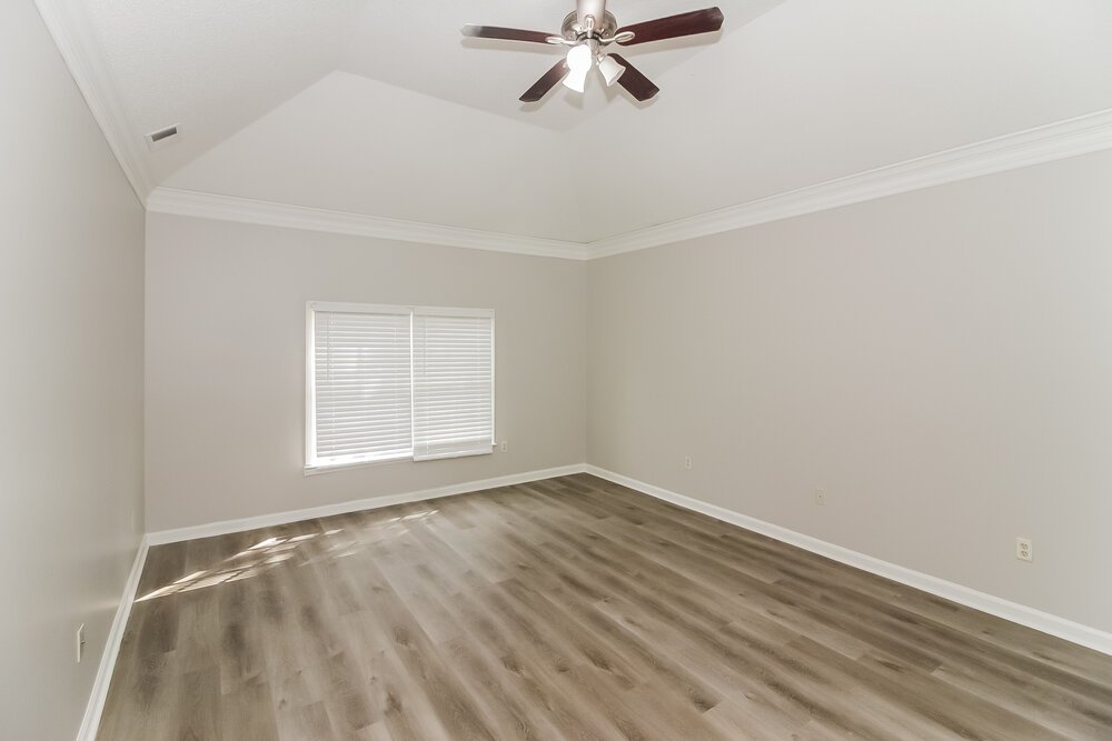 4-Bed Rental on 269 Locust Grove photo 13