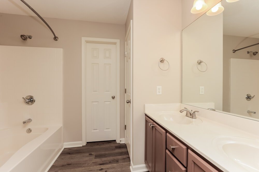 3-Bed Rental on 1316 S Hampton photo 13