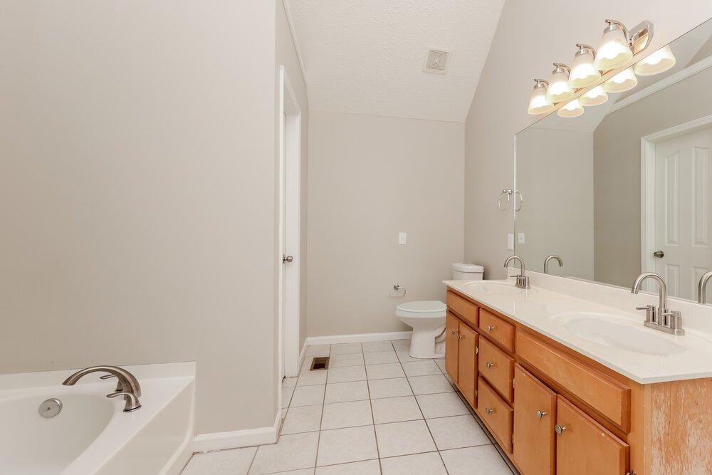 3-Bed Rental on 7136 Legacy Dr photo 13
