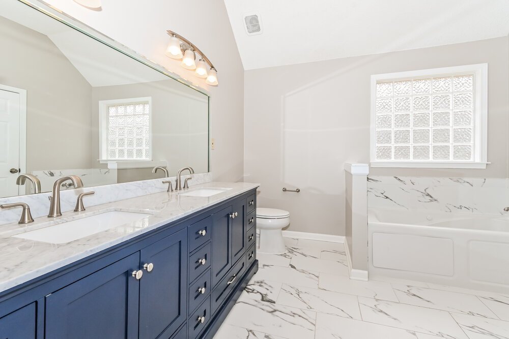 3-Bed Rental on 2236 Oak Hollow photo 13