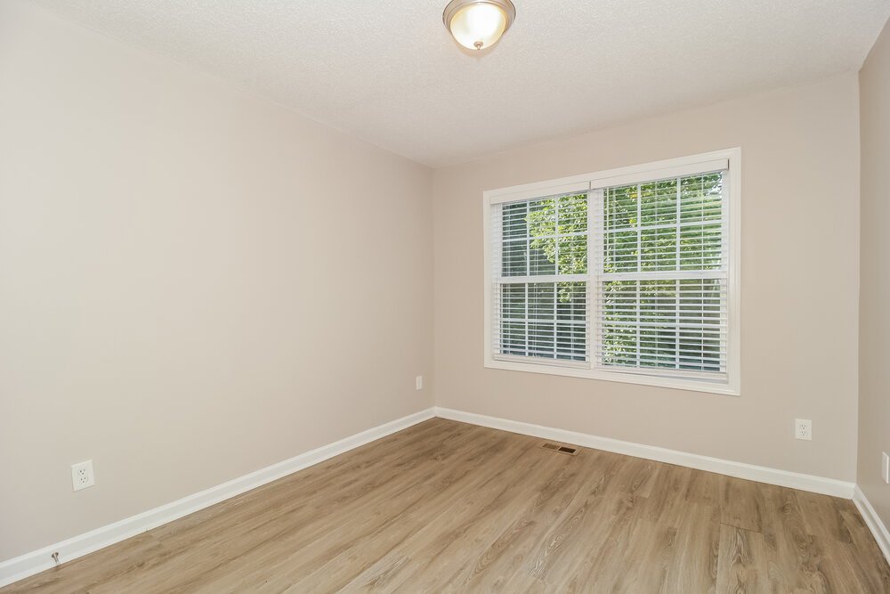 3-Bed Rental on 7336 Westwood Ln photo 13