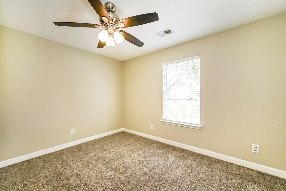 4-Bed Rental on 1127 Sunnycrest Ct photo 13
