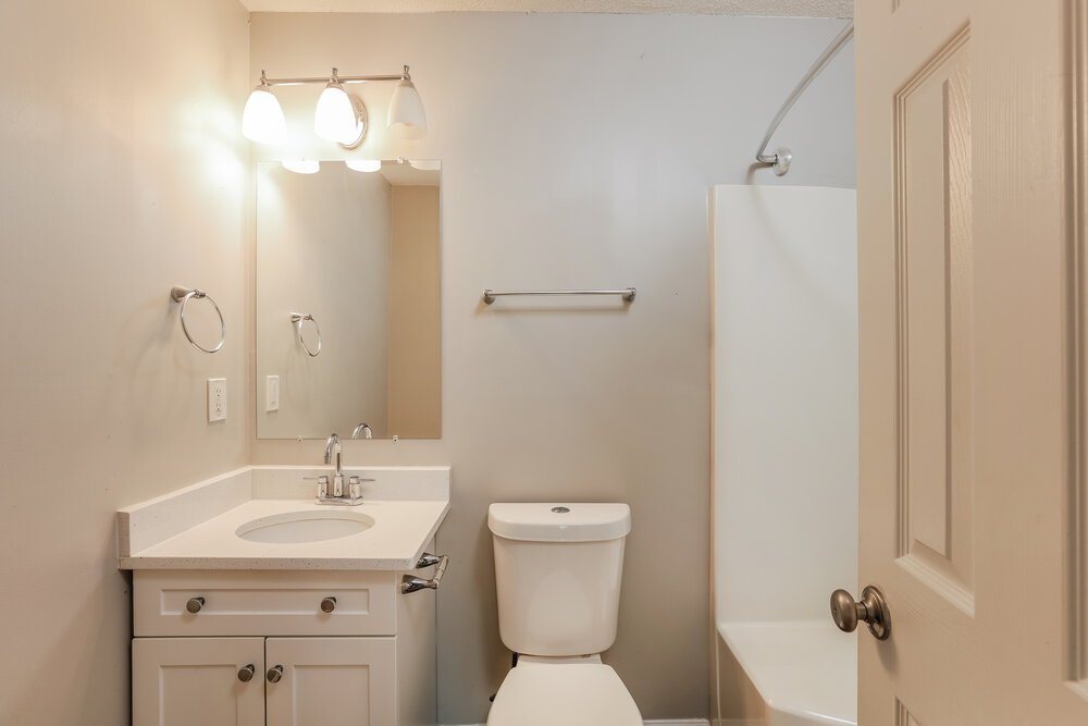 4-Bed Rental on 7388 Elm Ridge photo 14