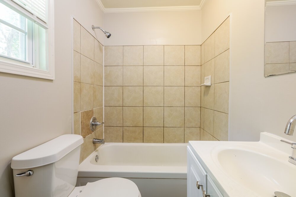 3-Bed Rental on 730 Parker St photo 14