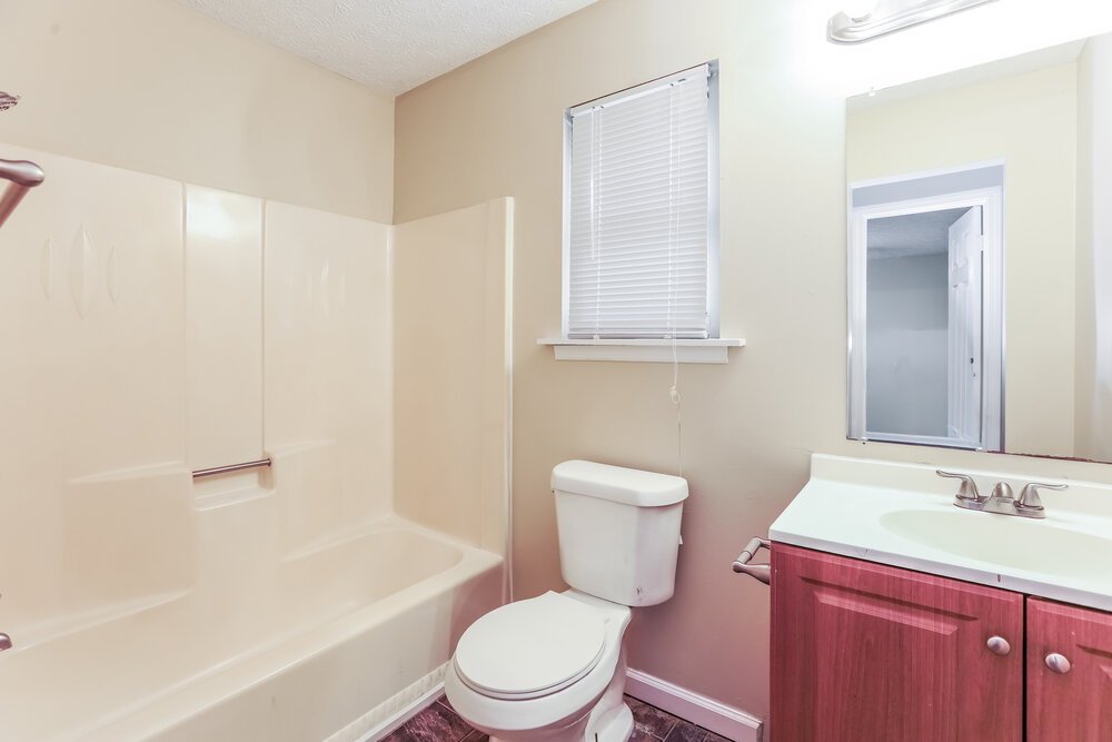 3-Bed Rental on 4110 Oak Stone photo 14