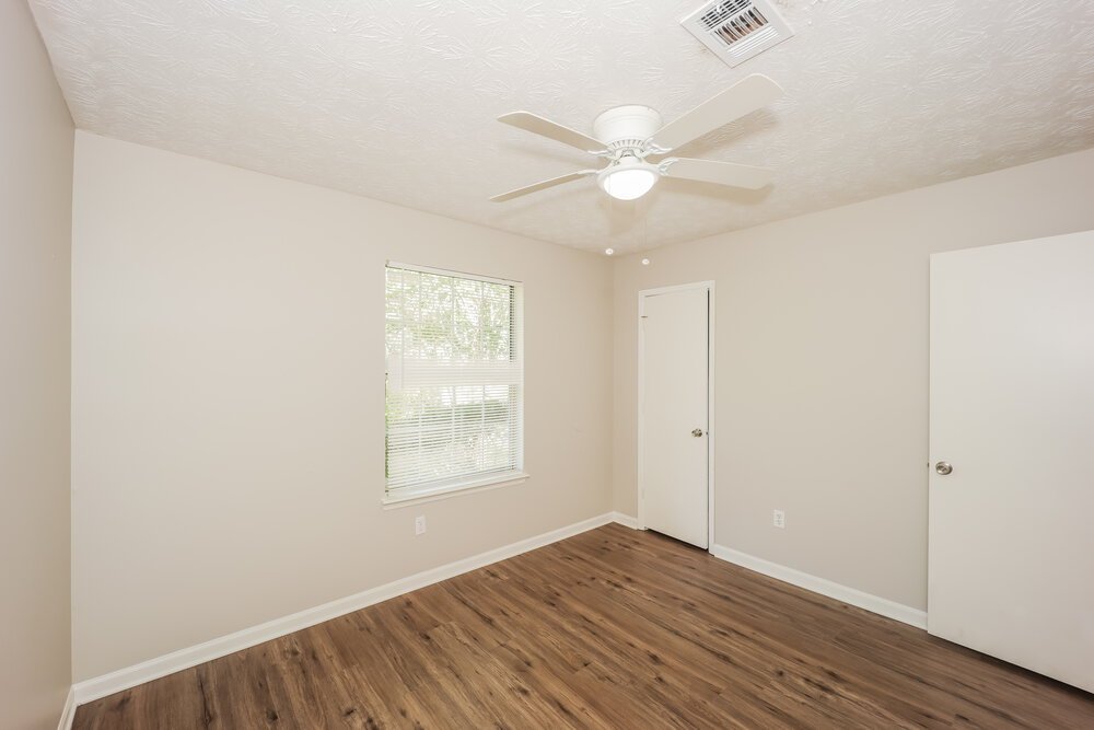 3-Bed Rental on 10299 Wisteria Ln photo 14