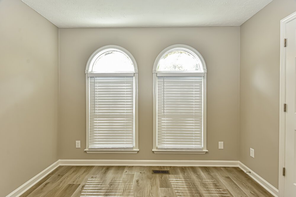 3-Bed Rental on 111 Brookfield Ct photo 14