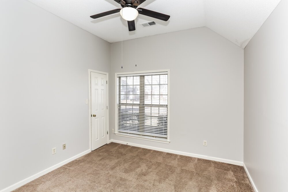 3-Bed Rental on 9261 Speerberry Ln photo 14