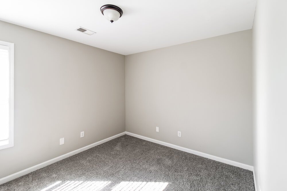 4-Bed Rental on 854 Langley View photo 14