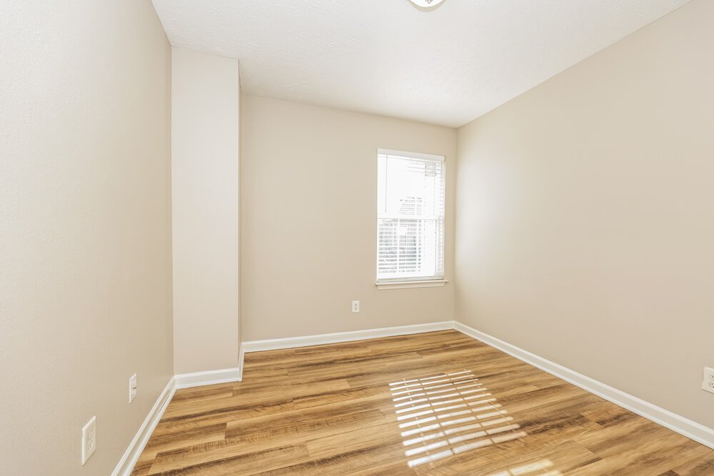 3-Bed Rental on 118 David Bolin photo 14