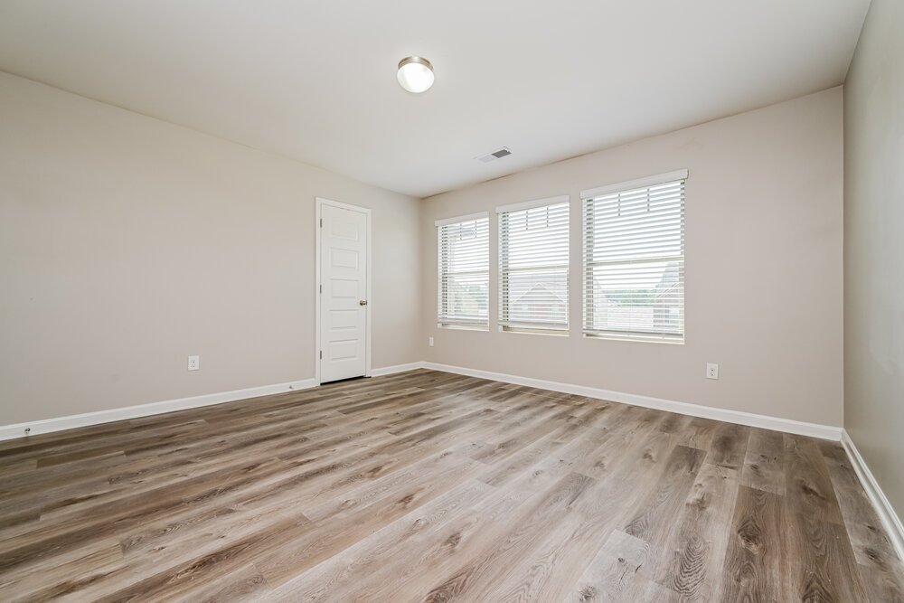 5-Bed Rental on 1156 Werre Way photo 14