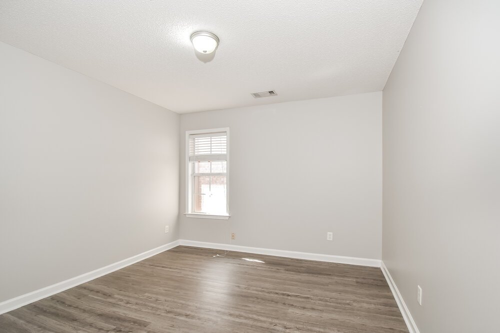 3-Bed Rental on 10173 Evening Hill photo 14
