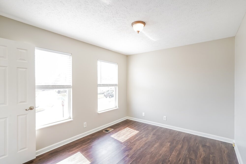 3-Bed Rental on 1701 Stone Hollow photo 14