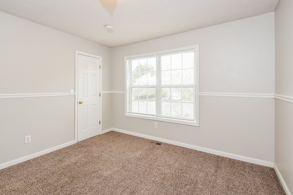 3-Bed Rental on 2217 Baker Carter photo 14