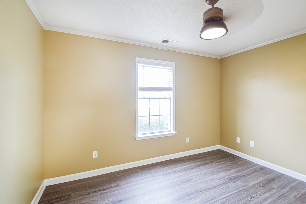 3-Bed Rental on 430 N Ericson photo 14