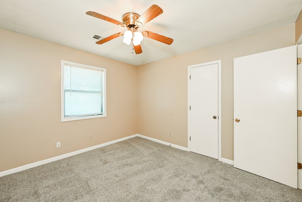 3-Bed Rental on 5088 Phillip Court photo 14