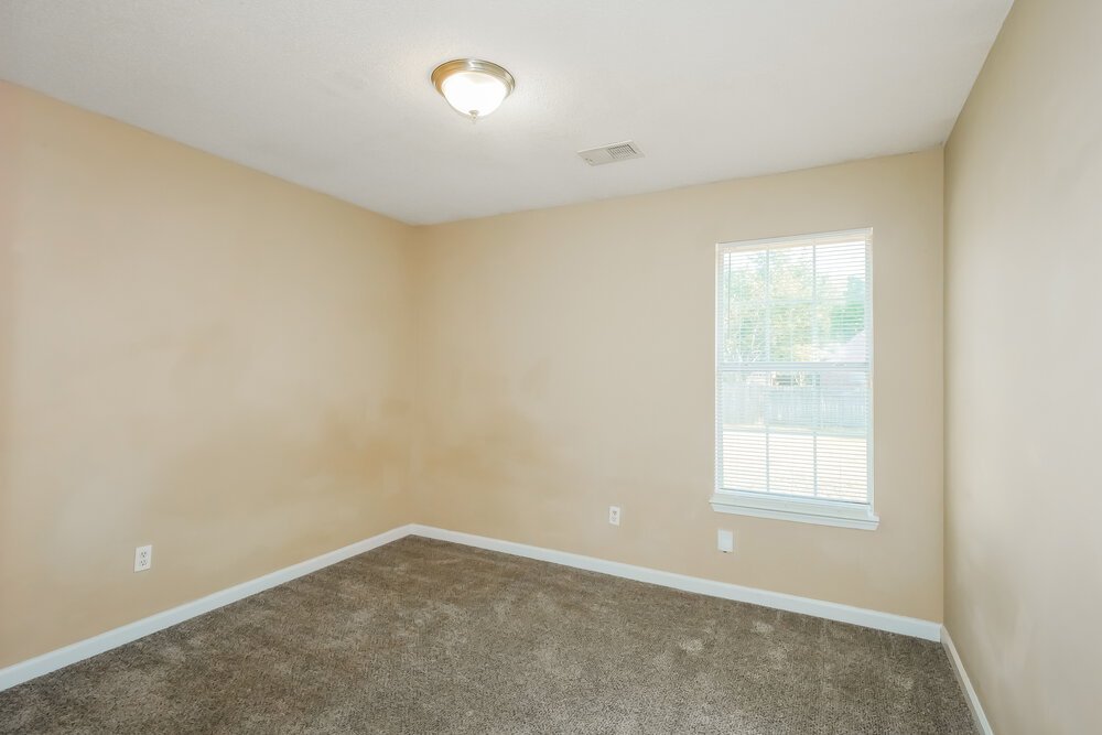 3-Bed Rental on 6916 Fox Briar photo 14