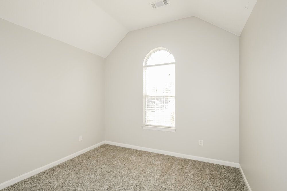3-Bed Rental on 10352 Walden Pine photo 14