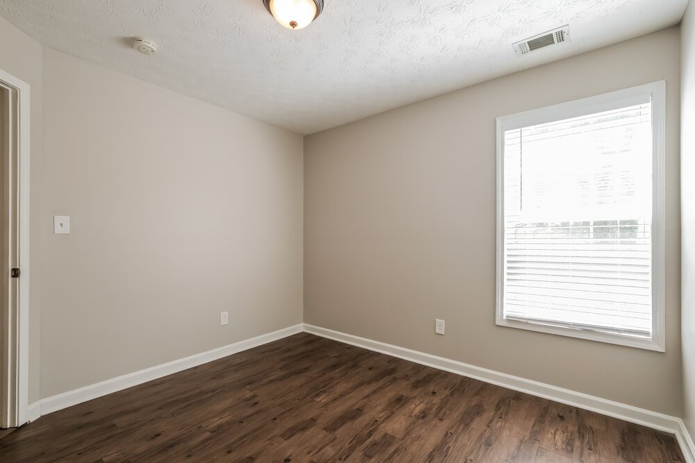 3-Bed Rental on 1961 Patterson Park photo 14