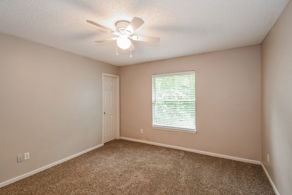 3-Bed Rental on 3504 Ayrshire St photo 14