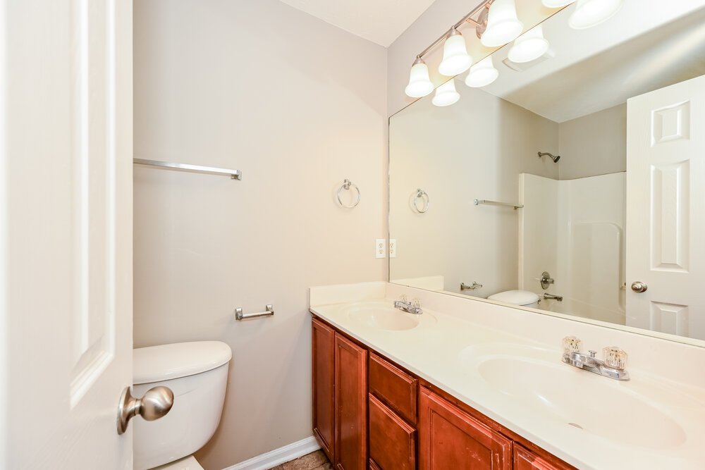 3-Bed Rental on 8021 Logan Dr photo 14
