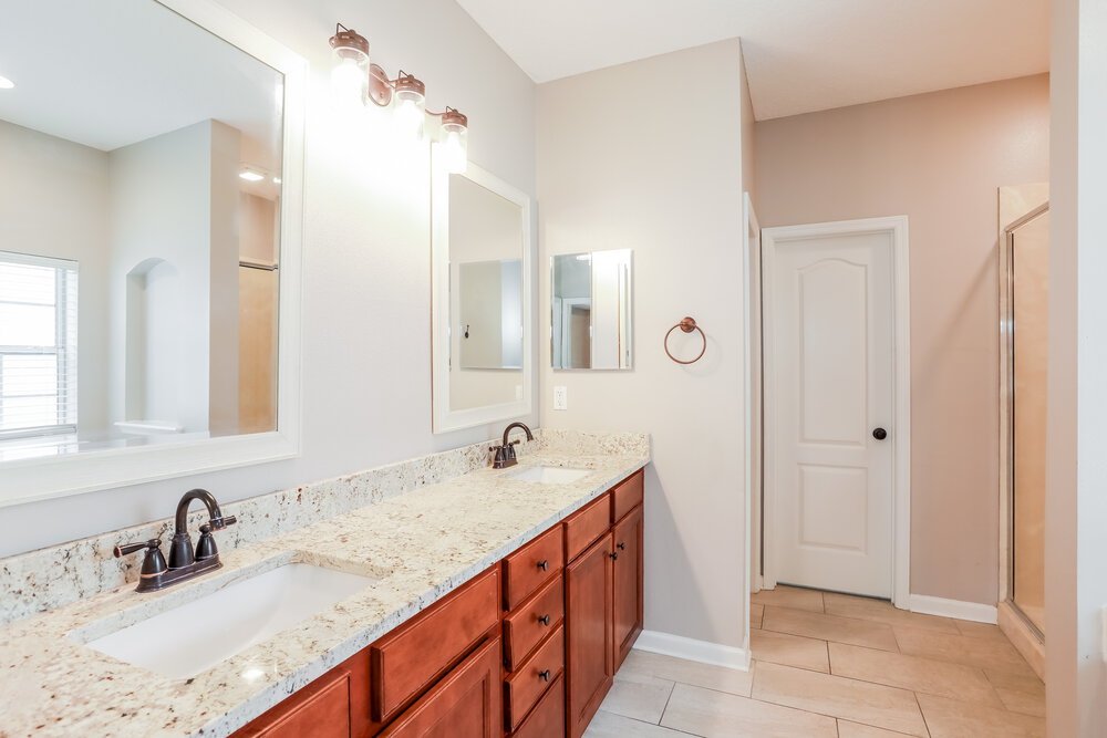4-Bed Rental on 4856 Monroe Forest photo 14