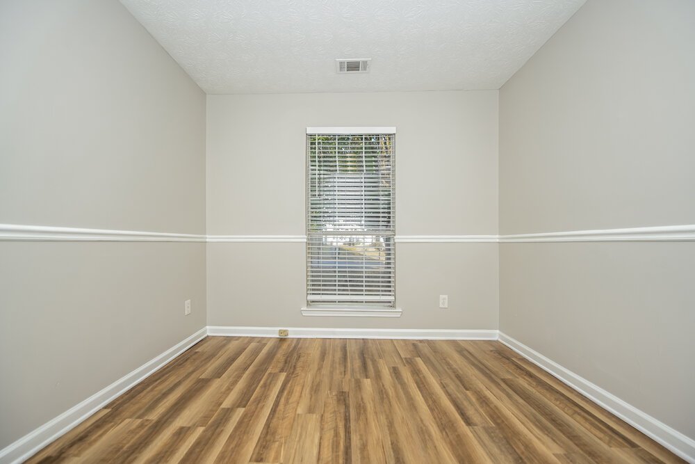 3-Bed Rental on 337 Autumn Lake photo 14