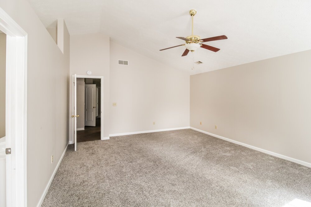 4-Bed Rental on 2915 Emerson Lake photo 14
