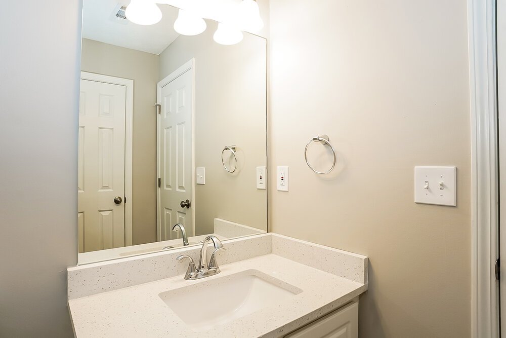 3-Bed Rental on 444 Village Bluff photo 14