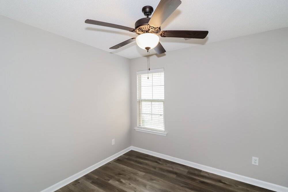 4-Bed Rental on 9466 Darren Cir photo 14