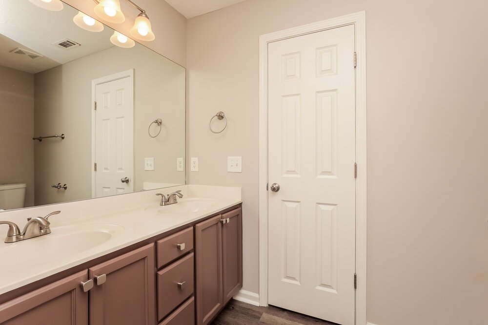 3-Bed Rental on 1316 S Hampton photo 14
