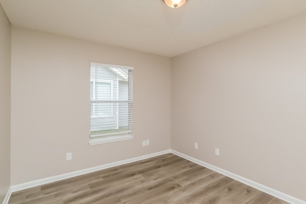 3-Bed Rental on 2978 Centerwood Dr photo 14
