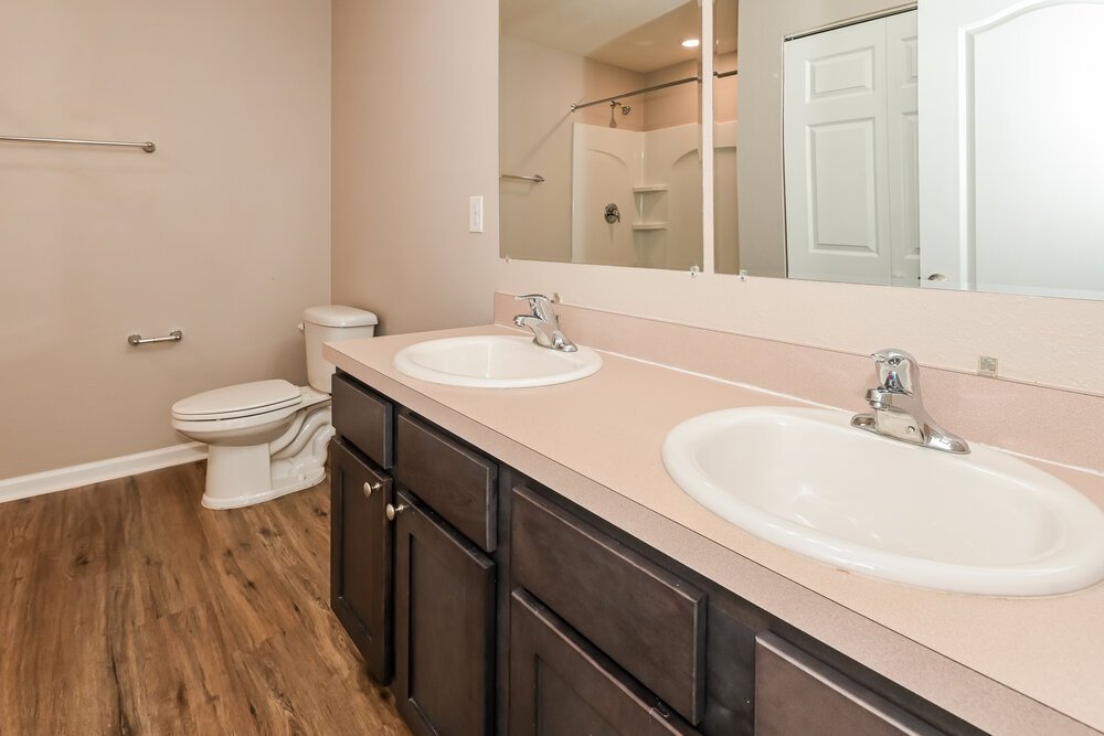 3-Bed Rental on 2555 Bear Creek photo 14