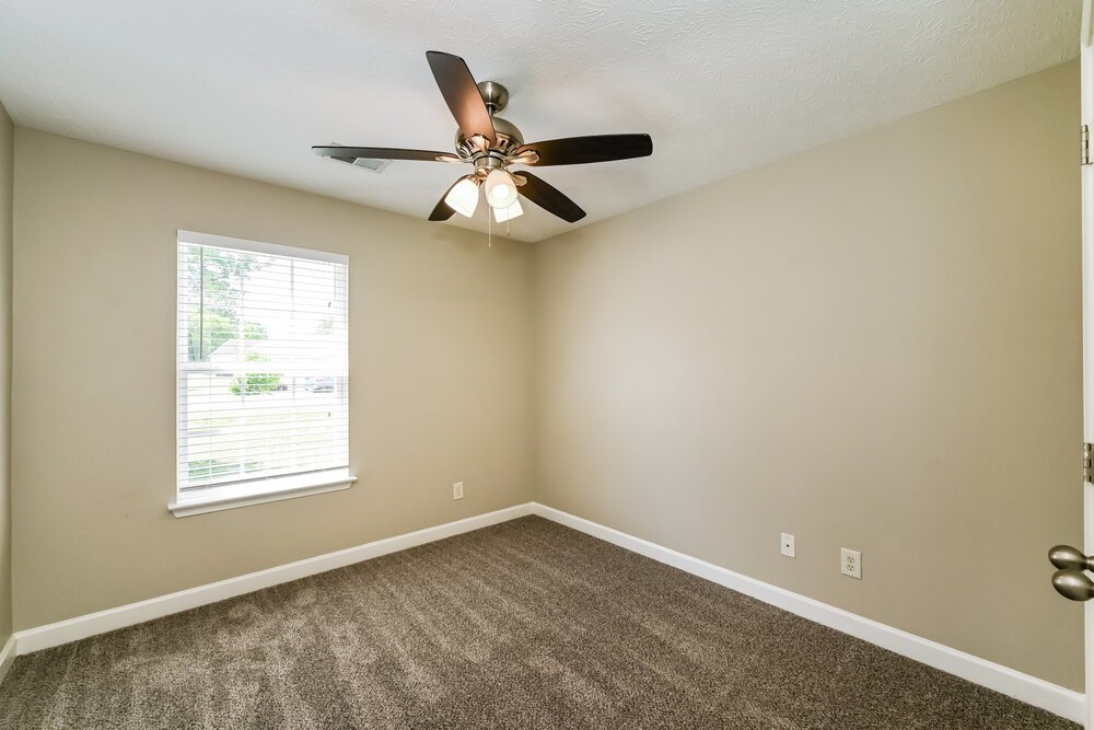 4-Bed Rental on 1127 Sunnycrest Ct photo 14