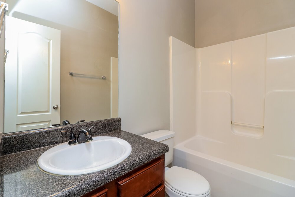4-Bed Rental on 2590 Harrison Mill photo 15