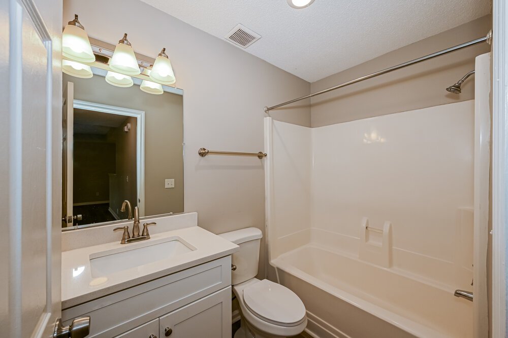3-Bed Rental on 108 Riverwood Dr photo 15