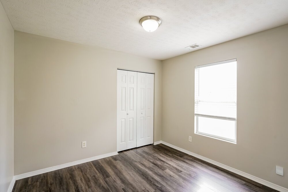 4-Bed Rental on 2893 Creekbend Dr photo 15