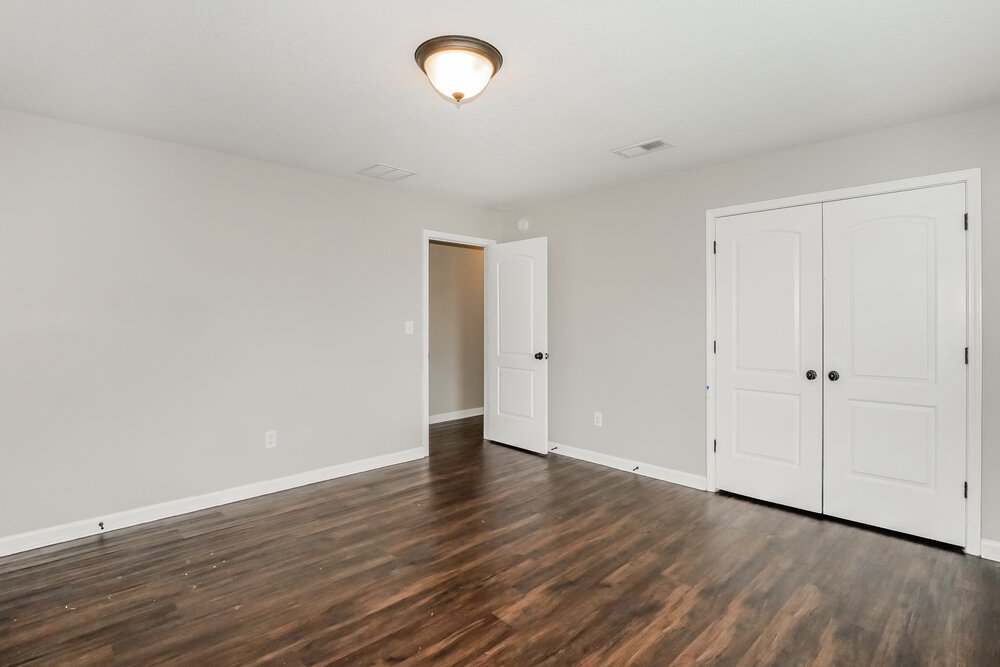 5-Bed Rental on 170 Misty Fields photo 15