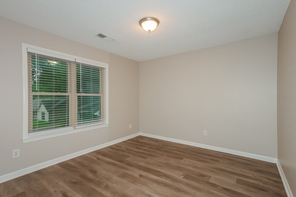 4-Bed Rental on 1040 Trappers Cv photo 15