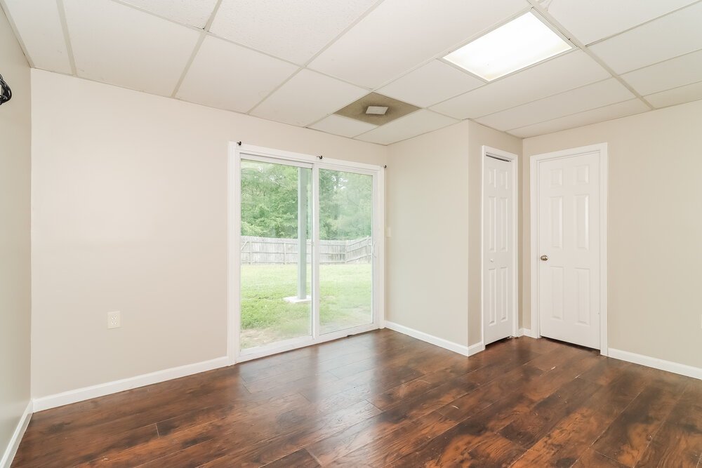 4-Bed Rental on 55 Richmond Dr photo 15